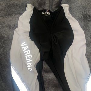 Varenne leggind worn once